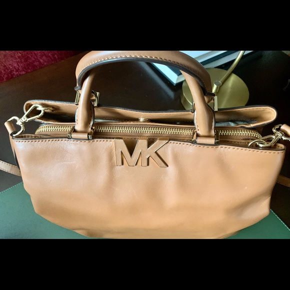 Michael Kors Large Leather Satchel - Picture 6 of 8
